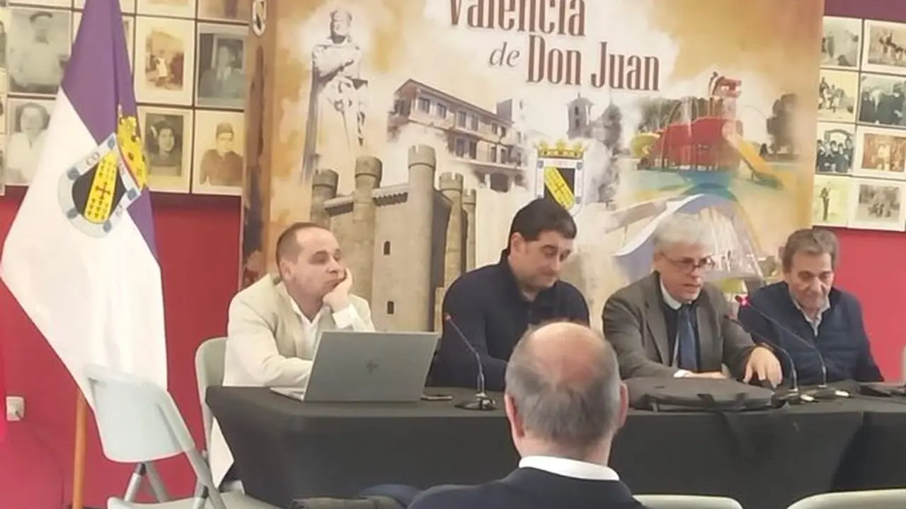 Imagen de la jornada en el Ayuntamiento de Valencia de Don Juan.