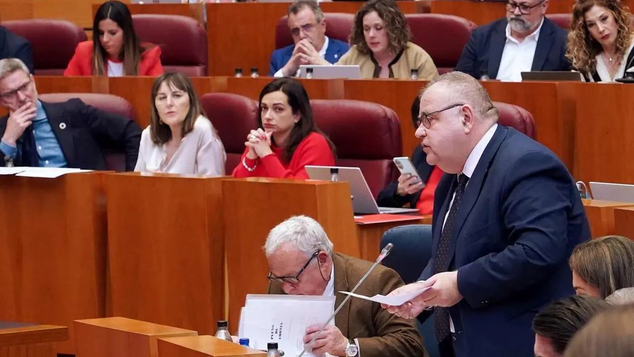 Intervención del consejero de Sanidad Alejandro Vázquez en el Pleno de las Cortes.