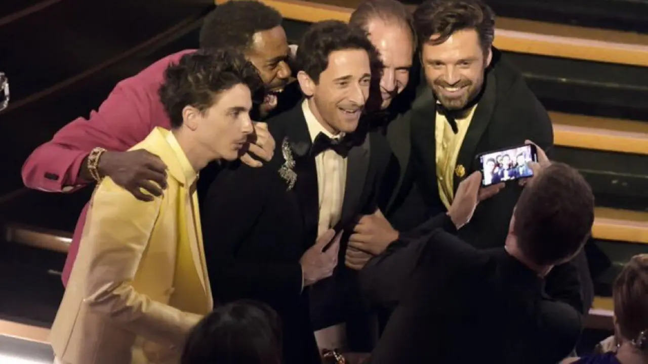 Los candidatos a mejor actor, en el momento de tomarse una fotografía.