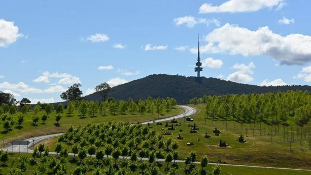 El Gobierno adjudica 161,3M para ampliar la cobertura 5G a 326.000 personas en localidades pequeñas.