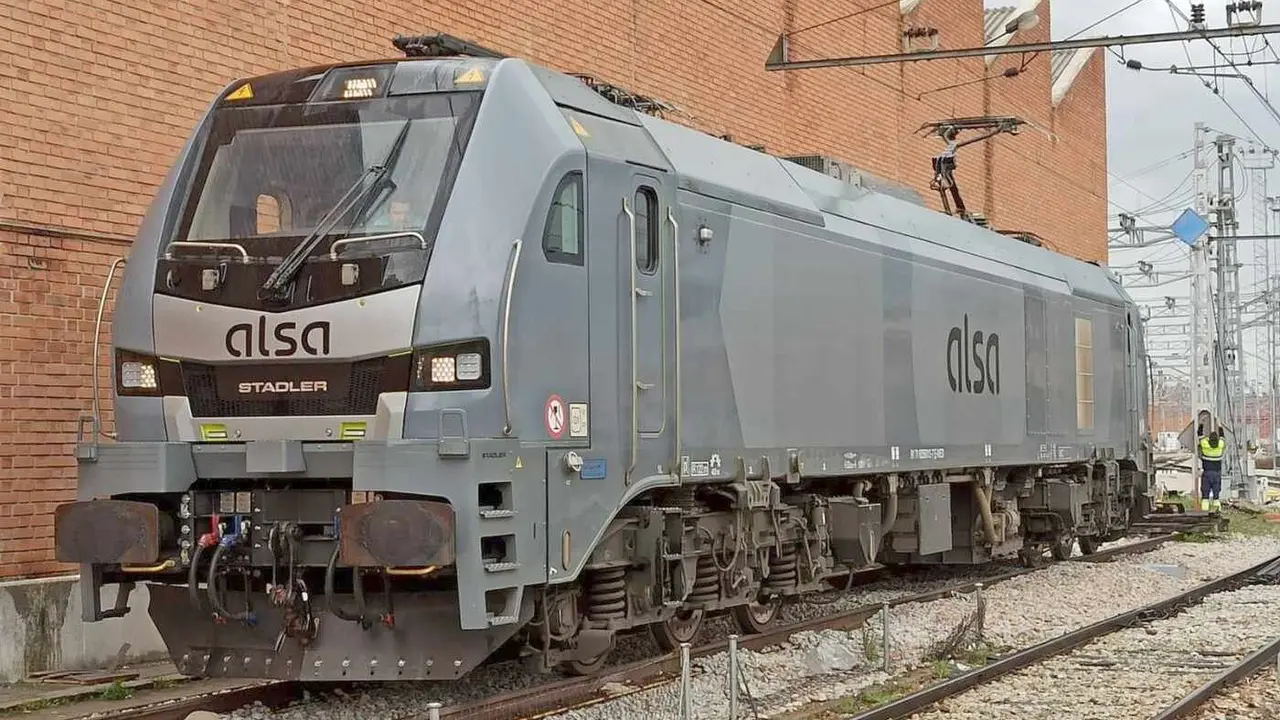 Imagen de una de las nuevas unidades de Alsa Rail.