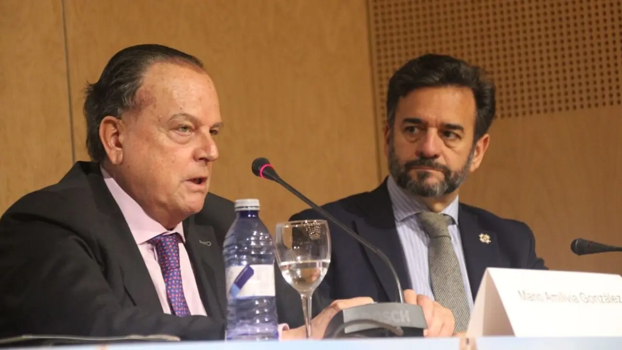 Mario Amilivia pronuncia en el Colegio Fonseca de la Universidad de Salamanca la conferencia inaugural del VI Congreso Internacional de Control Público y Lucha Contra la Corrupción.
