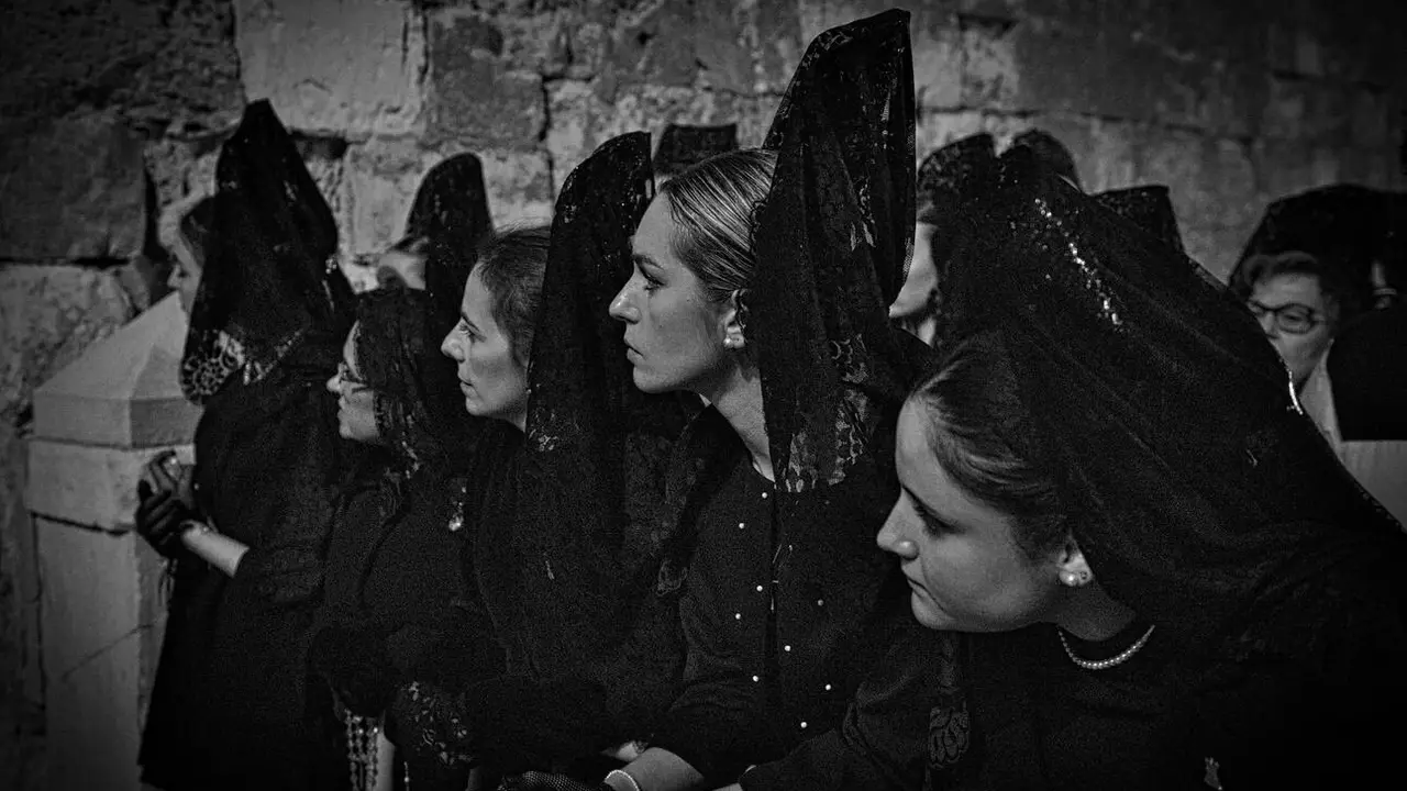 Manolas de la Semana Santa leonesa. Foto: Miguel Seijas.