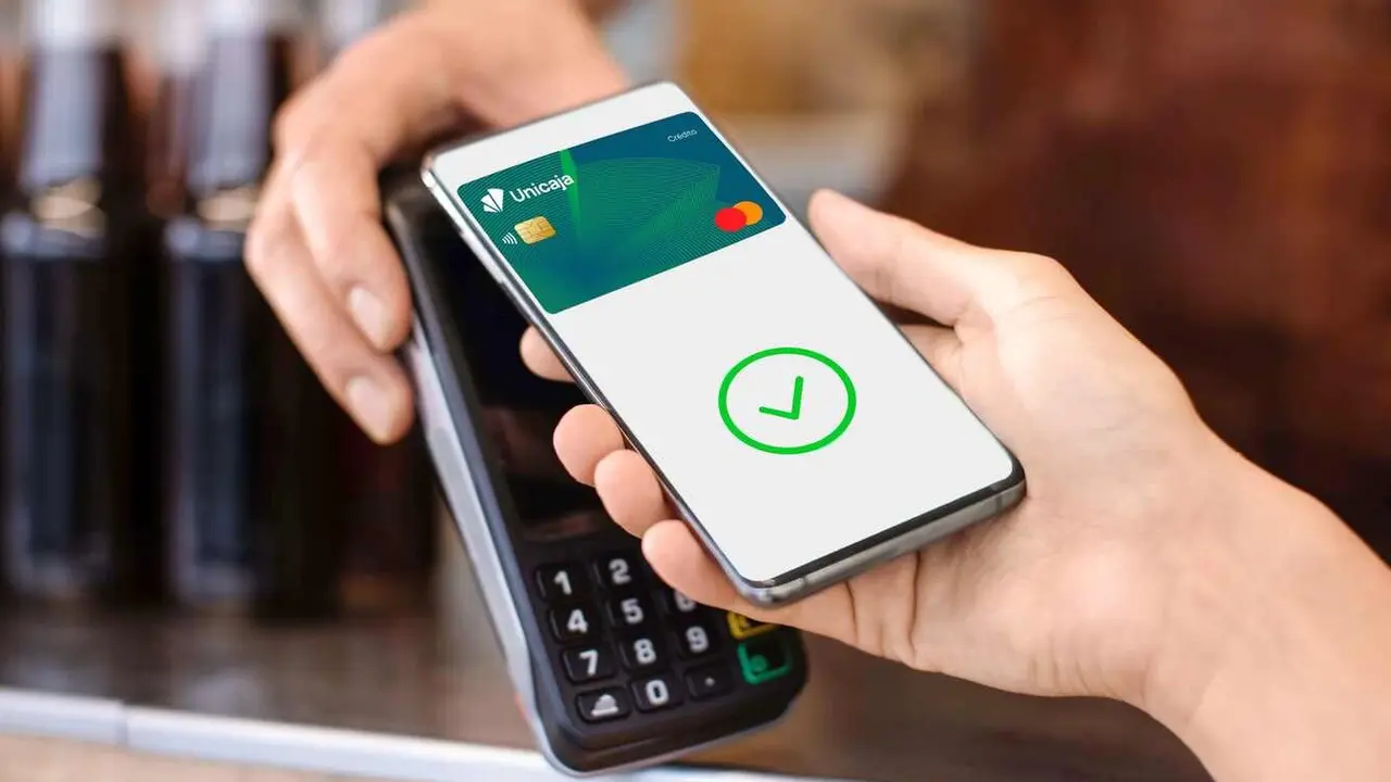 Imagen de un TPV de Unicaja Banco.