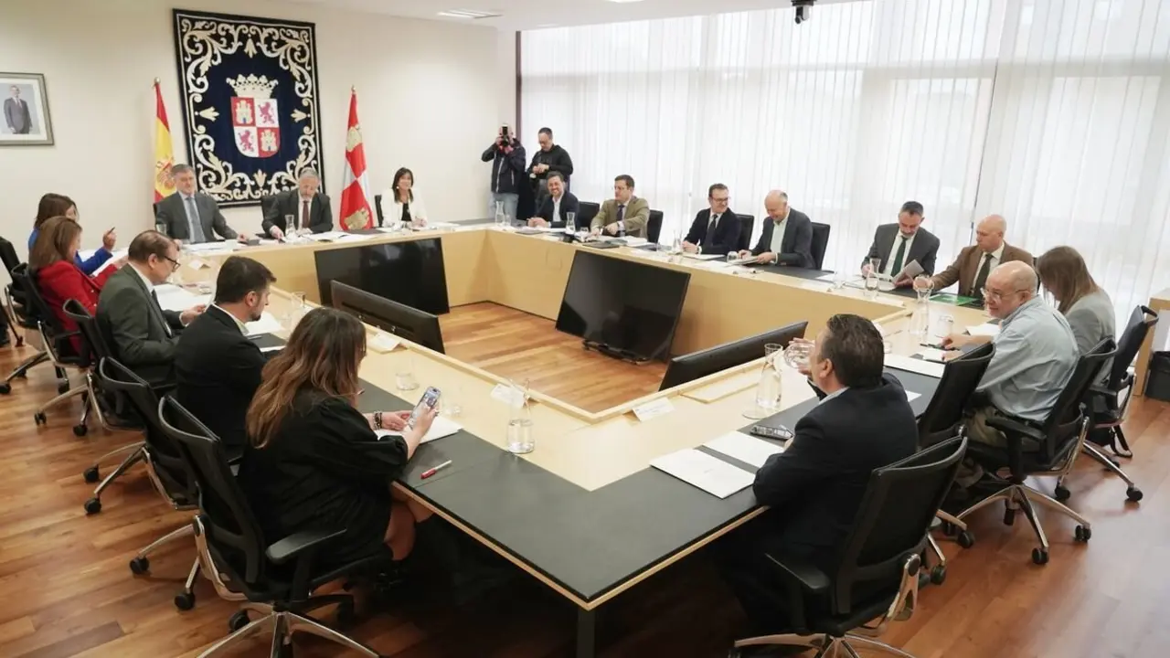 Junta de Portavoces de las Cortes. Foto: Rubén Cacho.