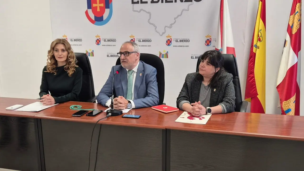 La Junta y el Consejo Comarcal del Bierzo programan diez funciones teatrales.