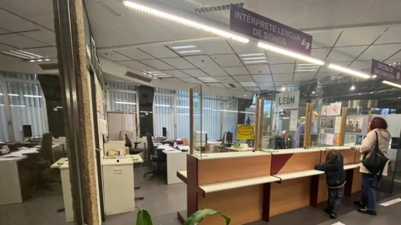 Imagen del área de atención al ciudadano del Ayuntamiento de León.