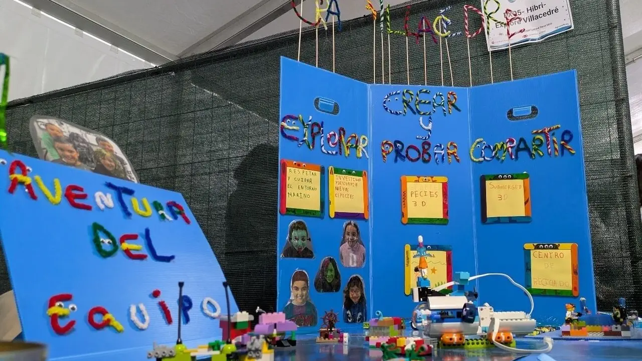 El CRA Villacedré recibe la mención a la mejor solución en la final de la First Lego League España.