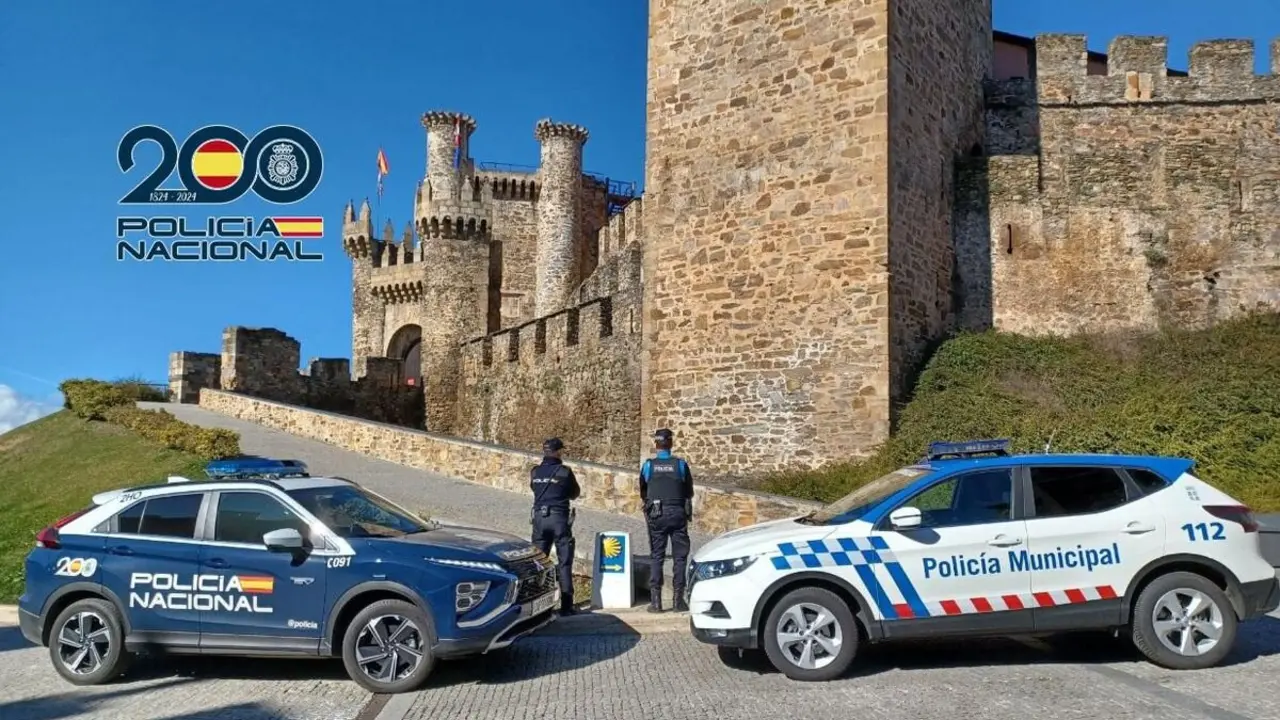 La Policía Nacional de Ponferrada y Policía Municipal proceden a la detención de tres hombres en la madrugada del domingo.