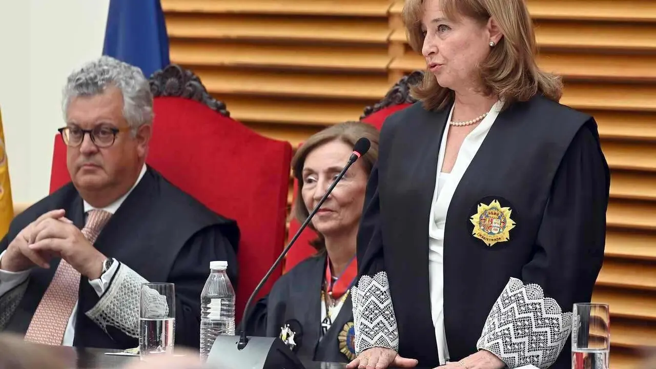 El Palacio de Justicia de Burgos acoge el acto de toma de posesión de la nueva presidenta del Tribunal Superior de Justicia de Castilla y León. Fotos: Ricardo Ordóñez