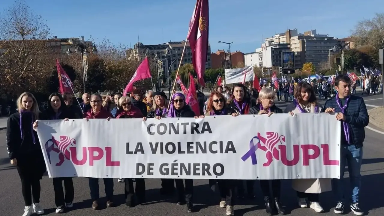 La Secretaría de la Mujer de UPL durante los actos del Día de la Mujer en León.