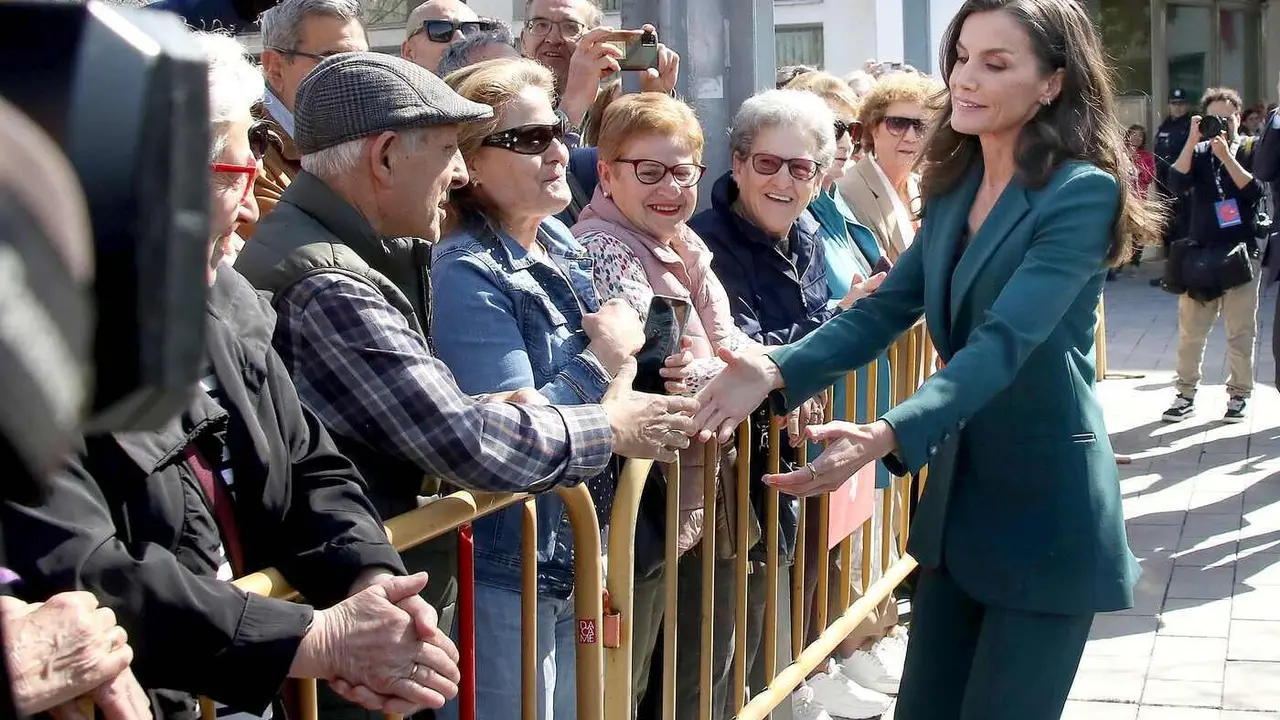 La reina doña Letizia preside el acto central del Tour del talento en León y proclamación del Premio Princesa de Girona CreaEmpresa 2025, al que asisten, entre otros, el presidente de la Junta, Alfonso Fernández Mañueco, el alcalde, José Antonio Diez, el delegado del Gobierno, Nicanor Sen, el presidente de las Cortes, Carlos Pollán  y la presidenta del PSOECyL, Ana Redondo