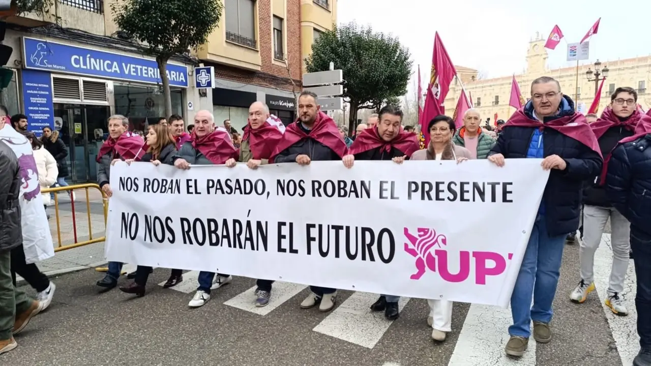UPL durante la manifestación del 16F por la autonomía leonesa.