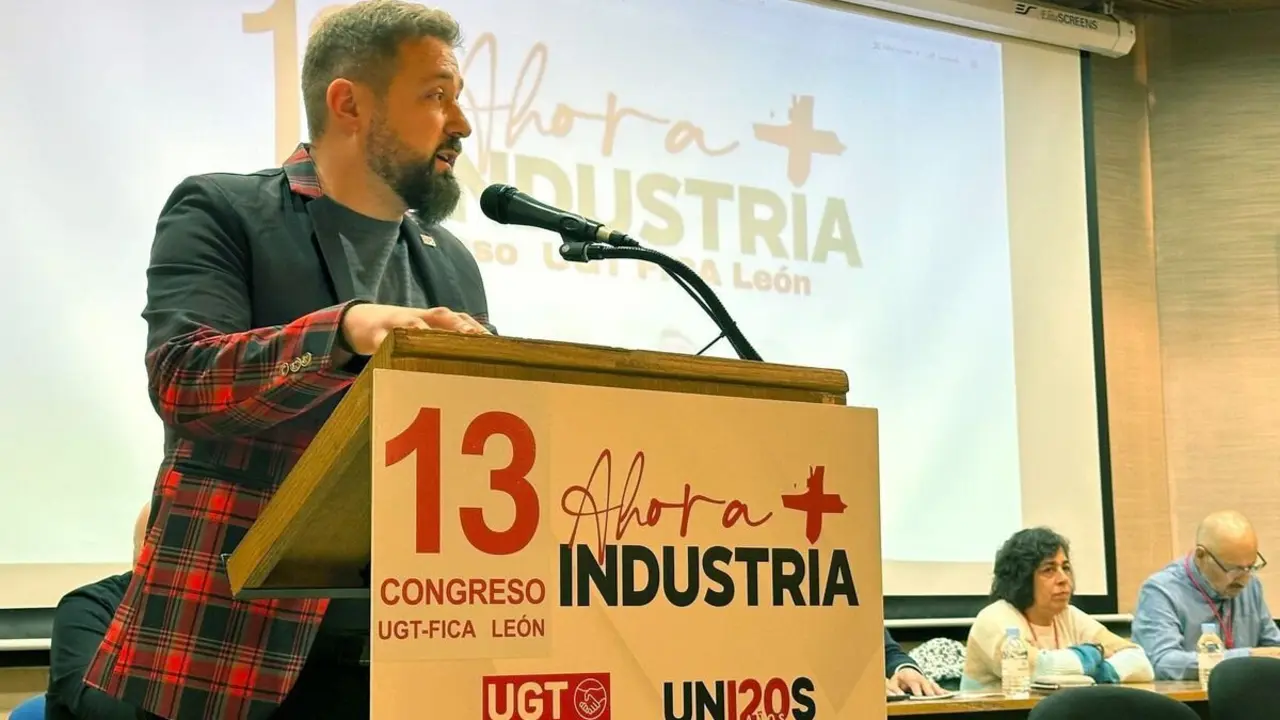 René Rodríguez toma el relevo de Francisco Romero como secretario general de UGT-FICA León.