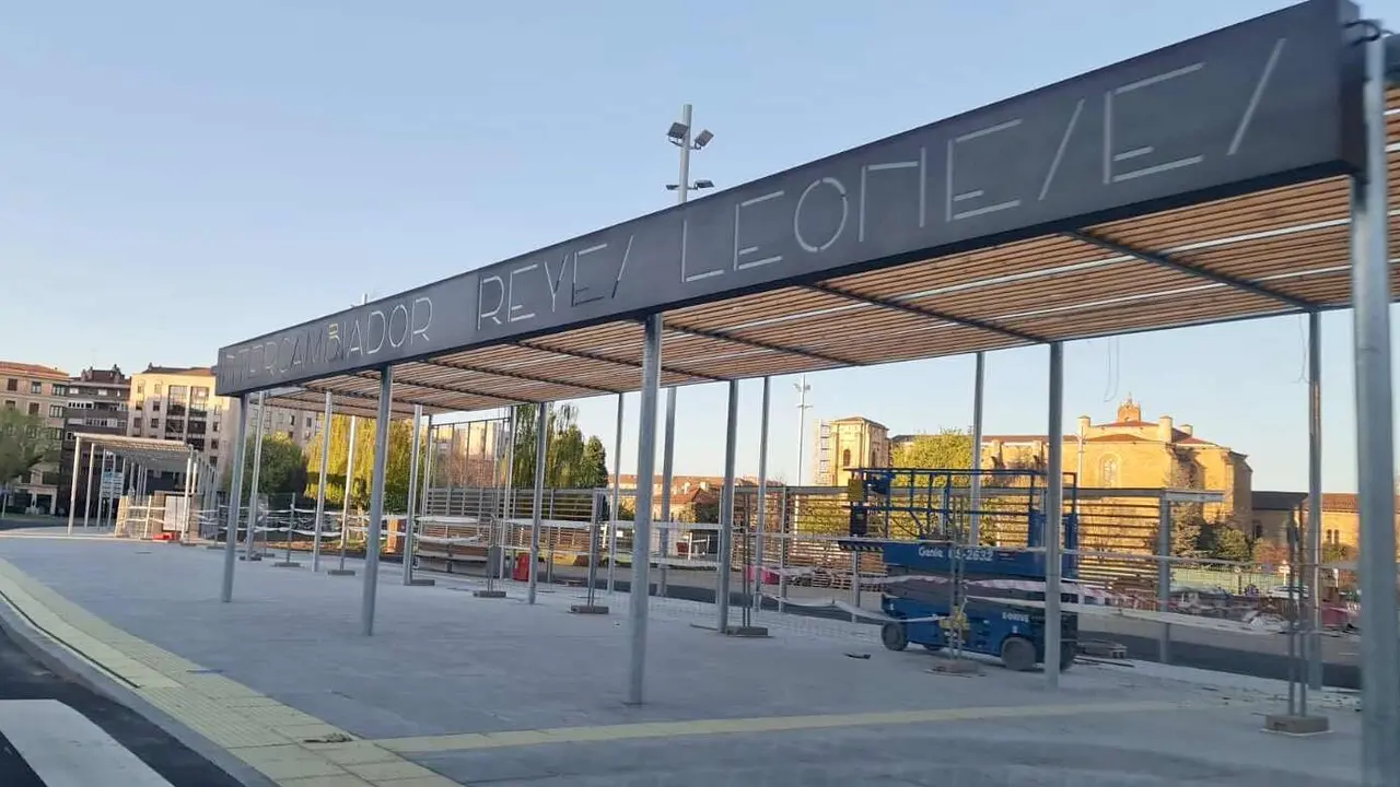 La Pérgola Bioclimática para el transporte público ya tiene nombre: Intercambiador Reyes Leoneses