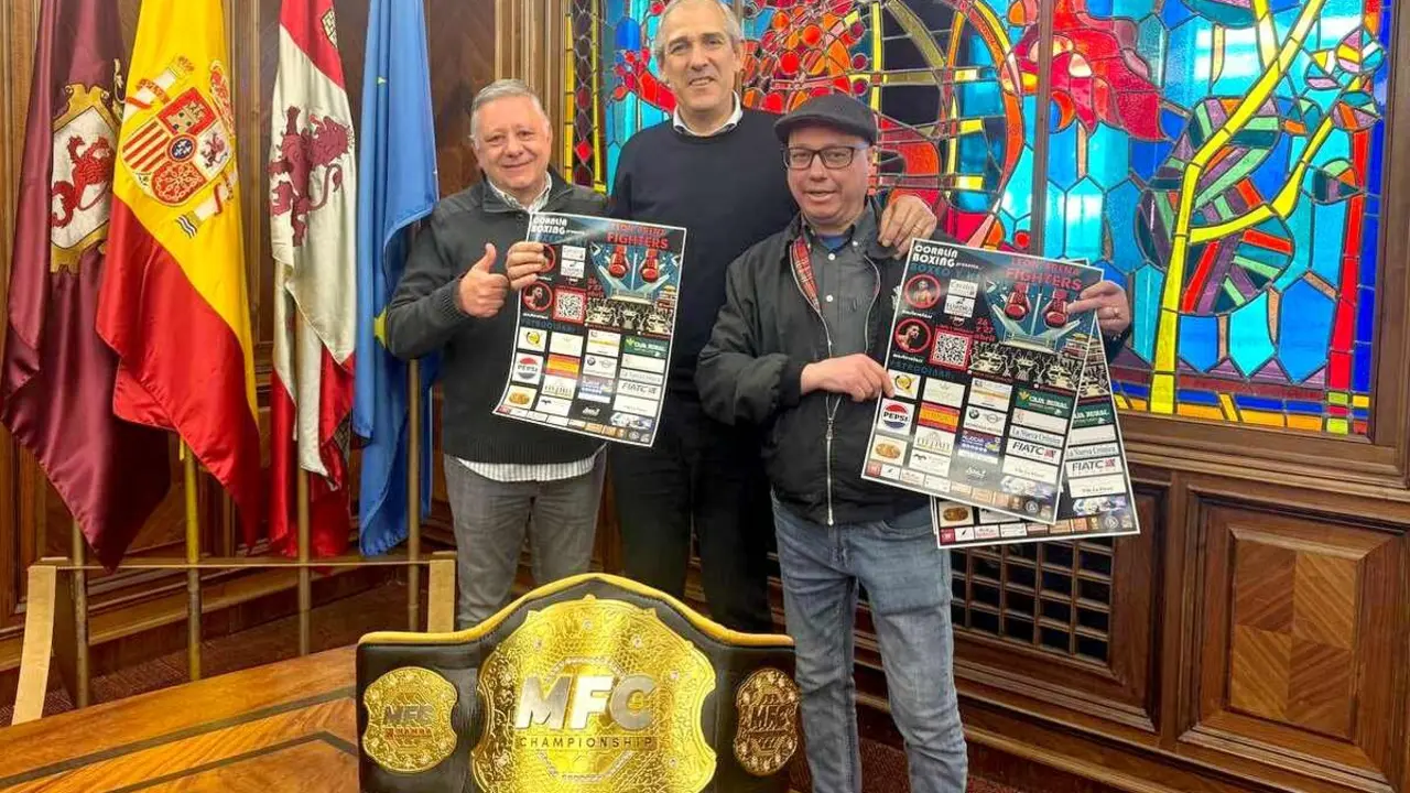 El concejal de Deportes, Vicente Canuria, durante la presentación del evento.