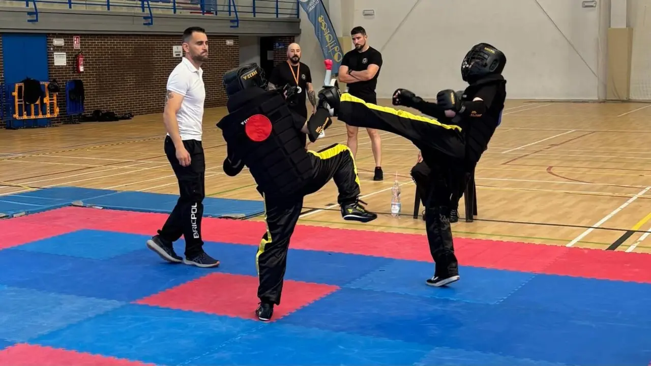 León brilla en el Campeonato de España Bricpol.