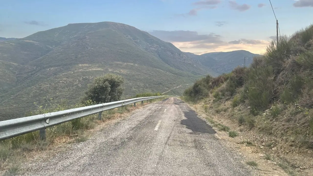 Imagen de una de las carreteras denunciadas por UPL de forma recurrente.