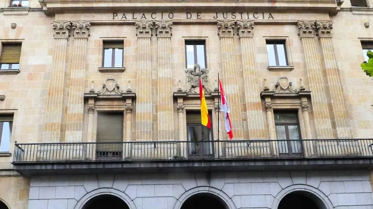 Imagen de la fachada de la Audiencia provincial de Salamanca.