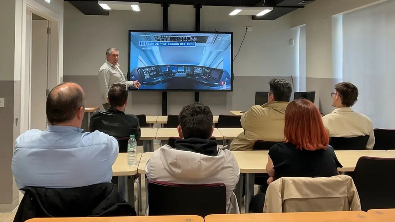 Jornada de puertas abiertas de las Escuelas Técnicas Profesionales de Conducción y Operaciones de Renfe.