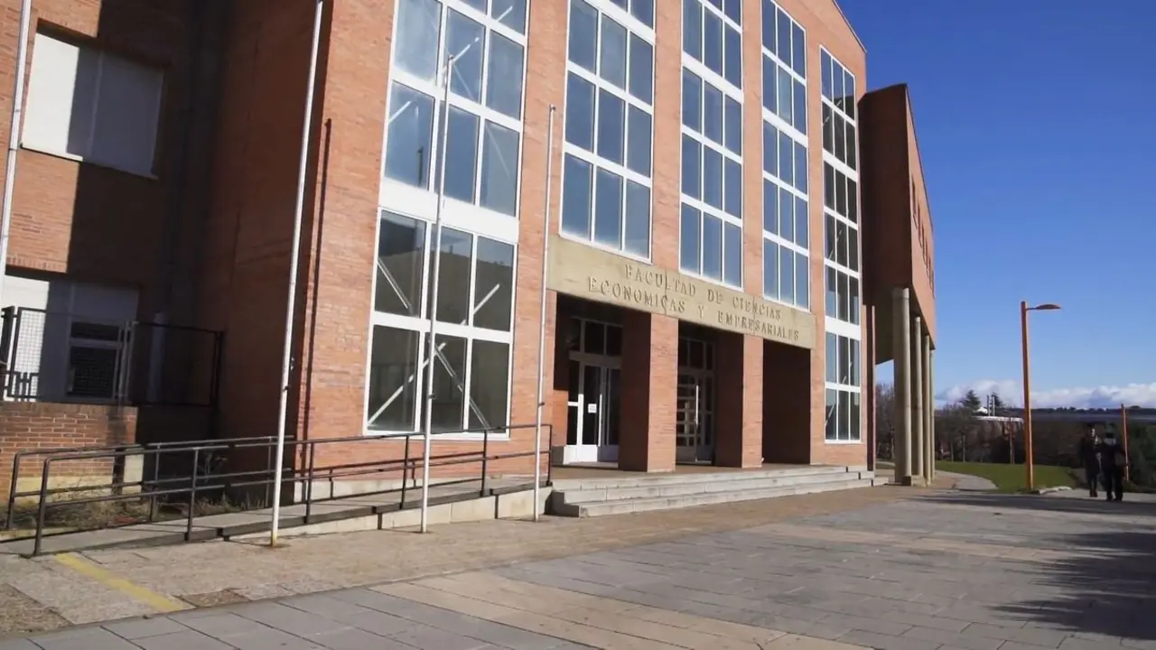 Facultad de Ciencias Económicas de la Universidad de León.