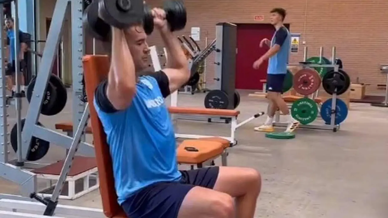 Howes, en la pretemporada de esta campaña, en una sesión de preparación.