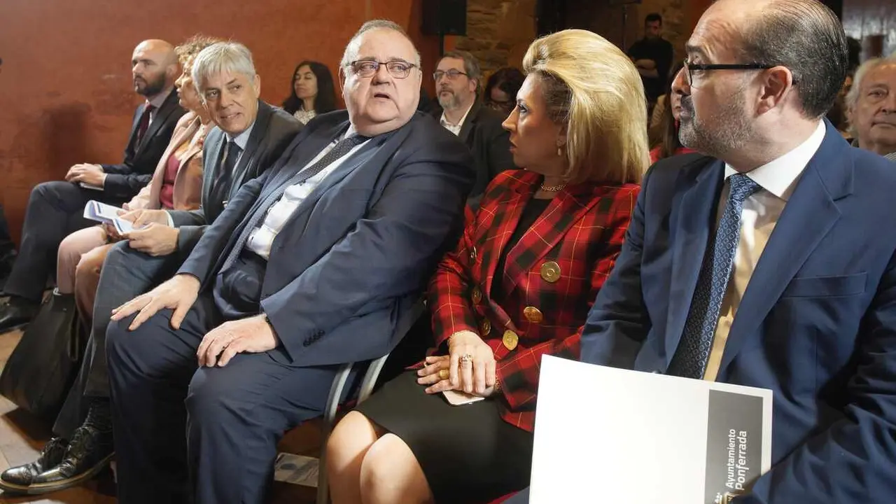 El consejero de Sanidad, Alejandro Vázquez Ramos, asiste a la presentación del Plan de Humanización en Salud Mental en Castilla y León que se celebra en Ponferrada. Foto: César Sánchez