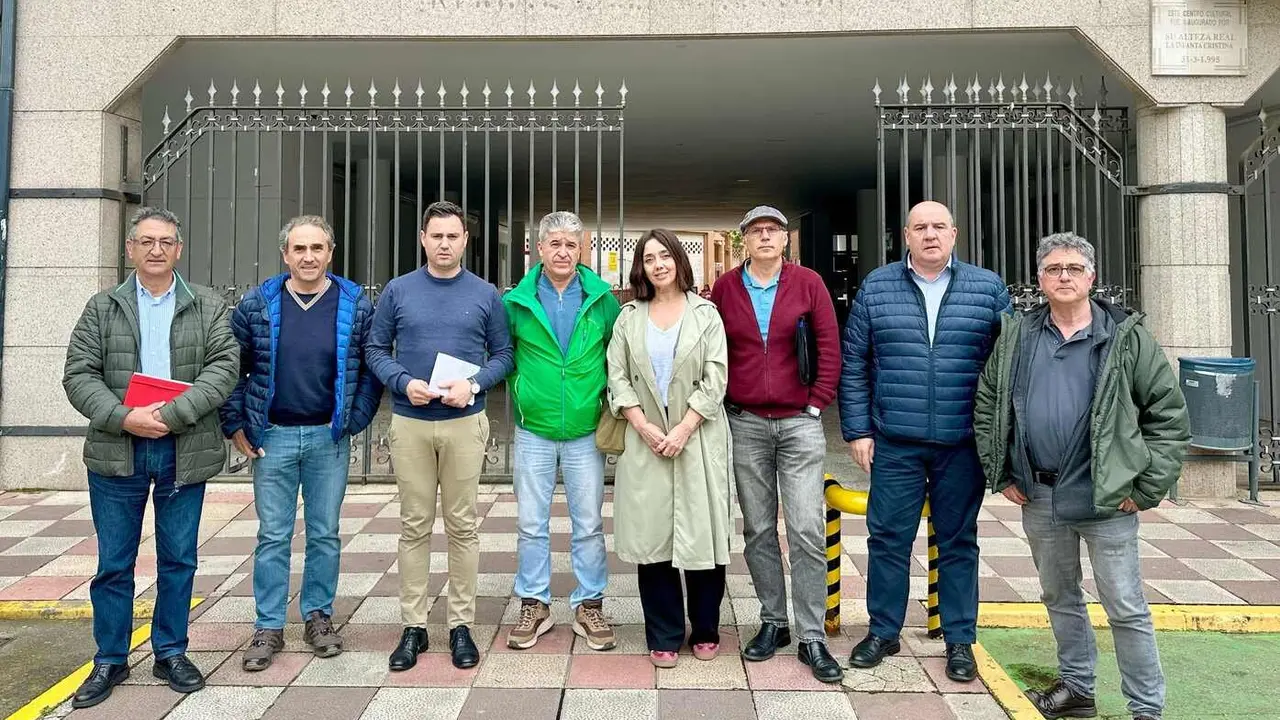 El PSOE de León ha trasladado este viernes su apoyo incondicional a la Azucarera de La Bañeza y a todo el sector remolachero de la provincia, en un contexto de creciente incertidumbre sobre el futuro de la planta.