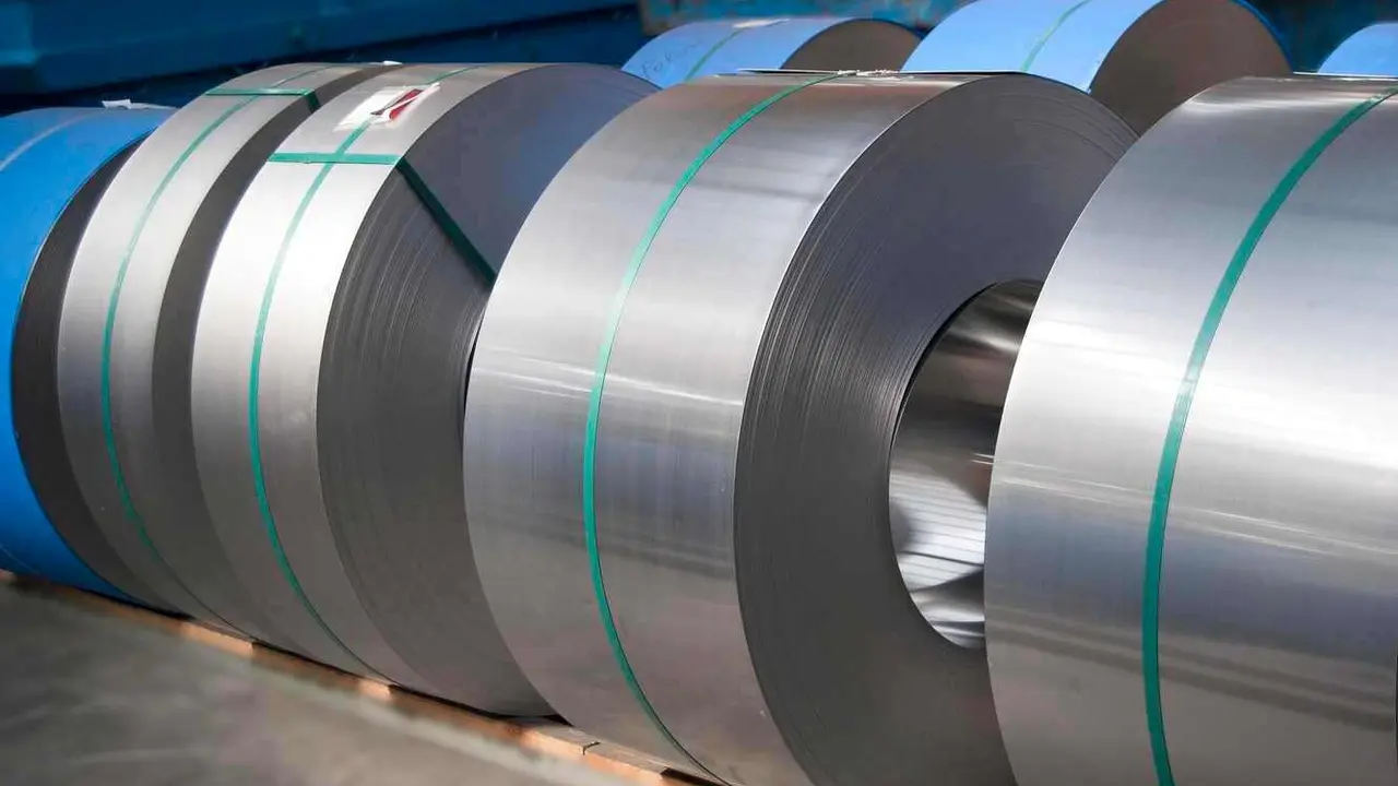 La industria siderúrgica española crece un 6,5% en consumo impulsada por las importaciones, pero sigue lejos de niveles prepandemia.