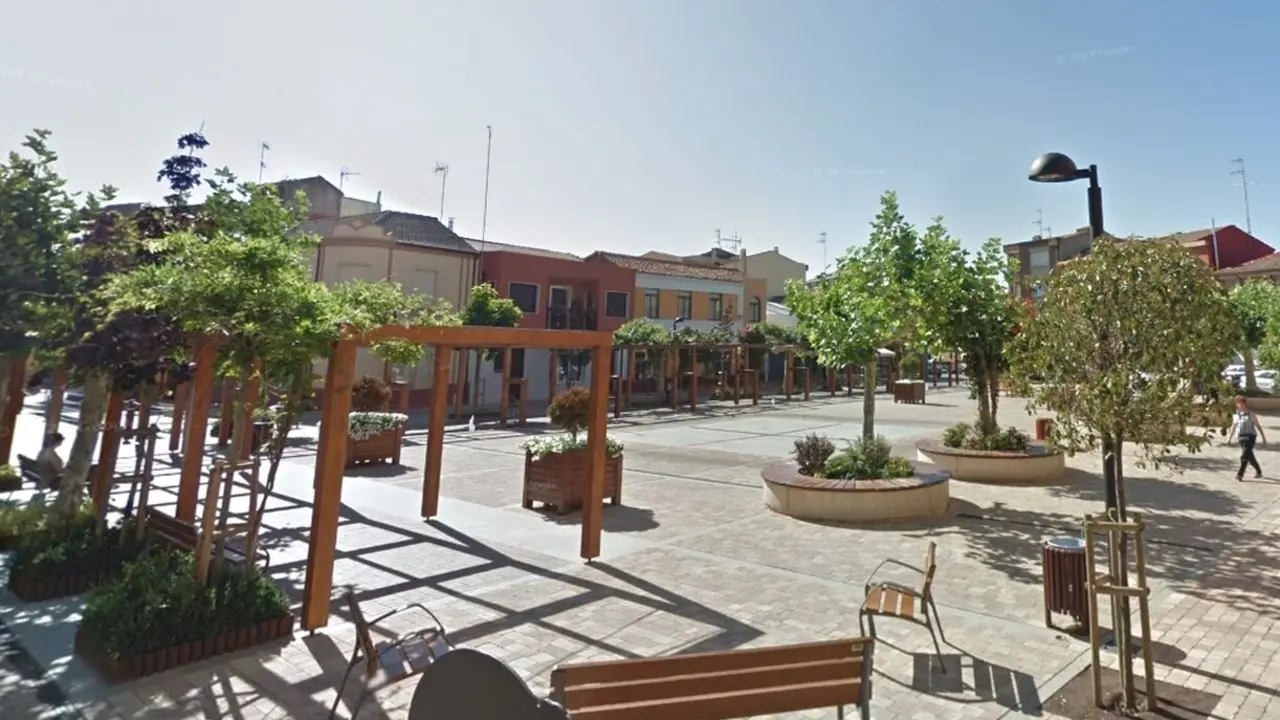 Imagen de la Plaza de la Madera en Santa María del Páramo.