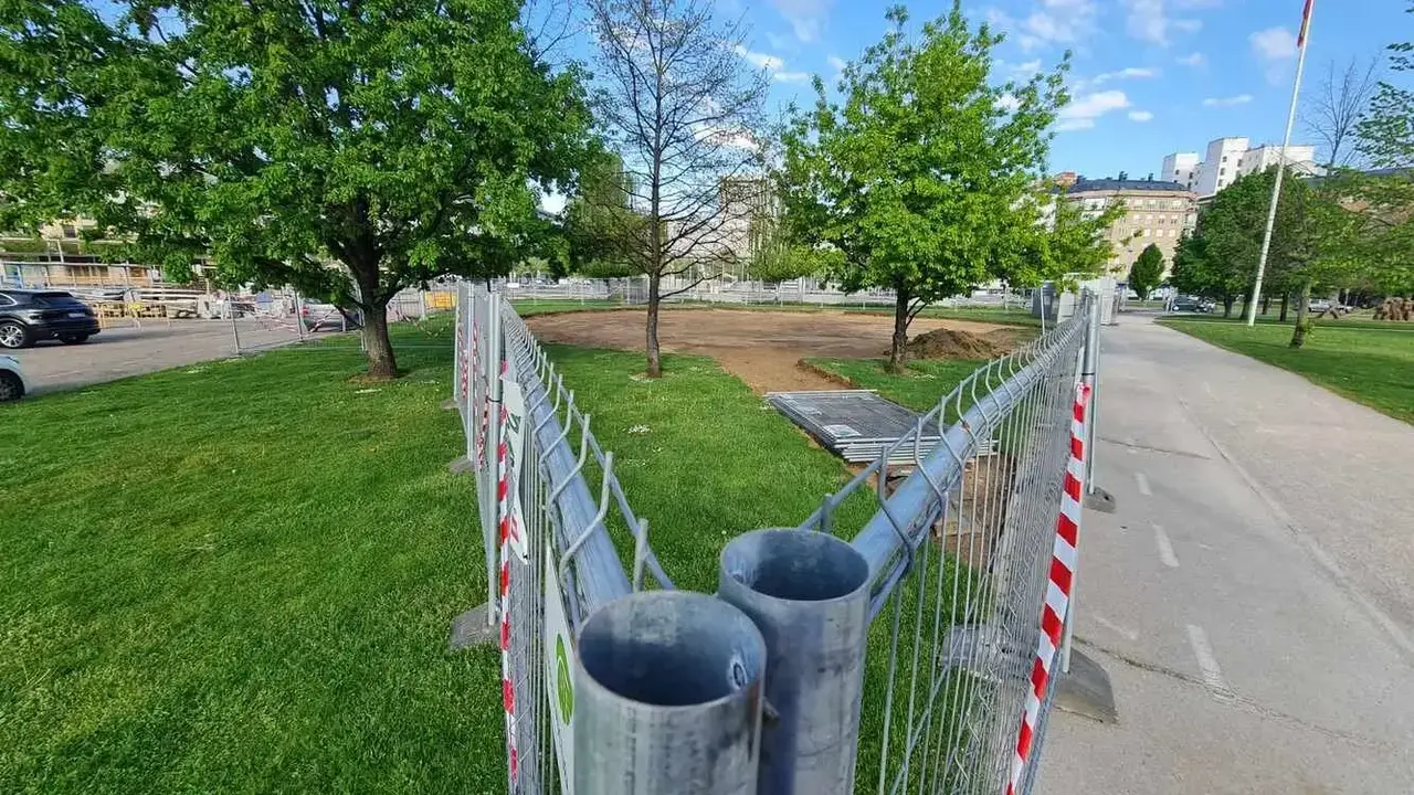 Imagen de los trabajos acometidos en una zona verde de la ciudad.