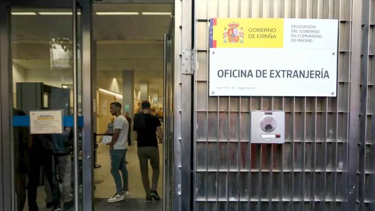 Imagen de una oficina de extranjería.
