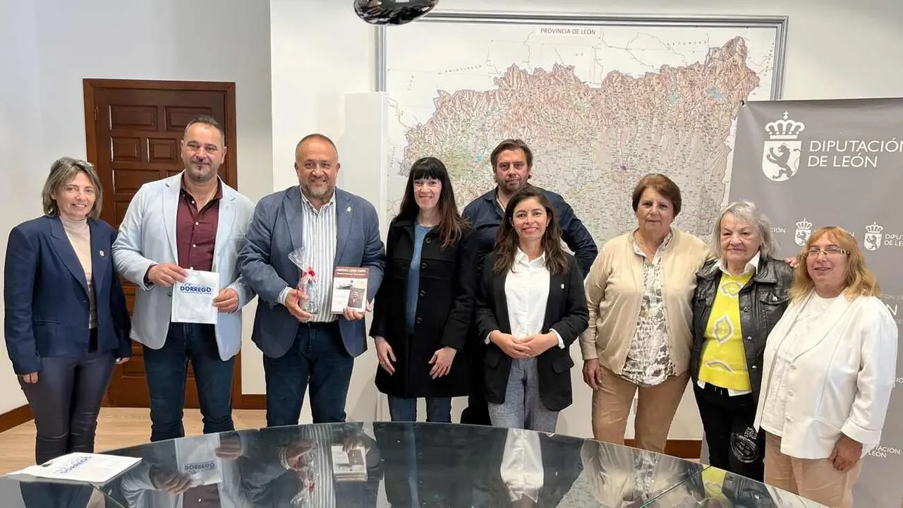 Un instante del encuentro mantenido este viernes en la Diputación de León.