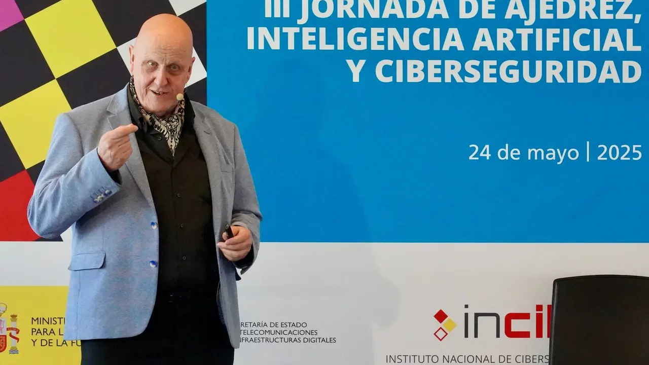 Simulación de una partida y ataque de fuerza bruta en la III Jornada de Ajedrez, Inteligencia Artificial y Ciberseguridad