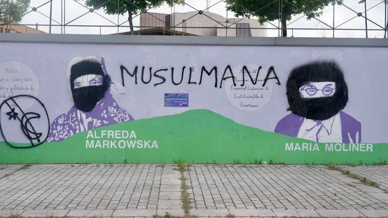 El mural feminista de León sufre una nueva vandalización