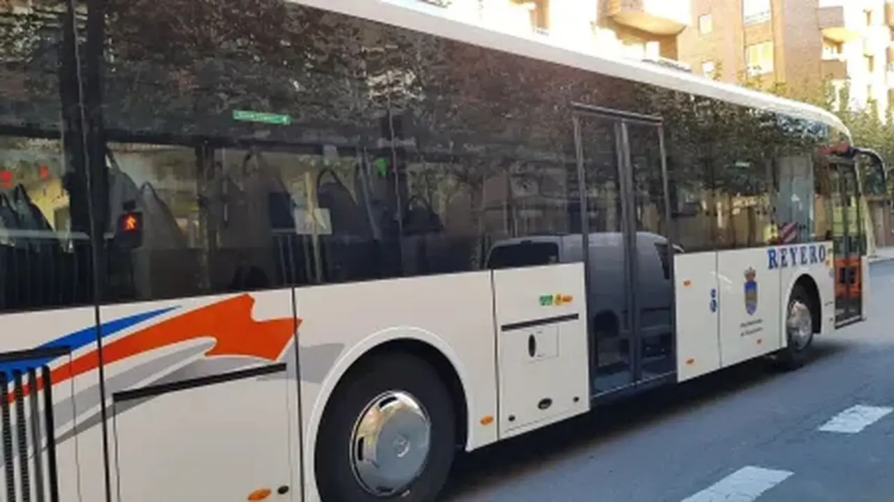 Villaquilambre exige a la Junta que defina el mapa de rutas de transporte interurbano.