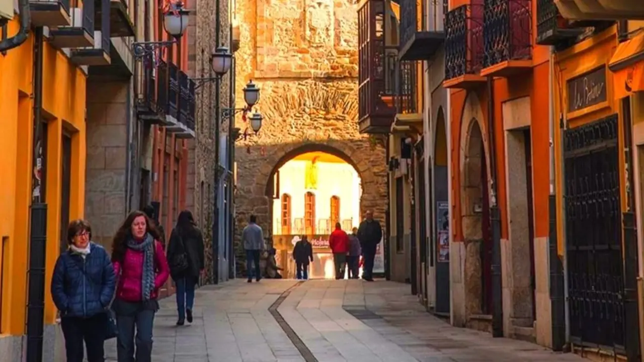 Imagen de la calle del Reloj de Ponferrada