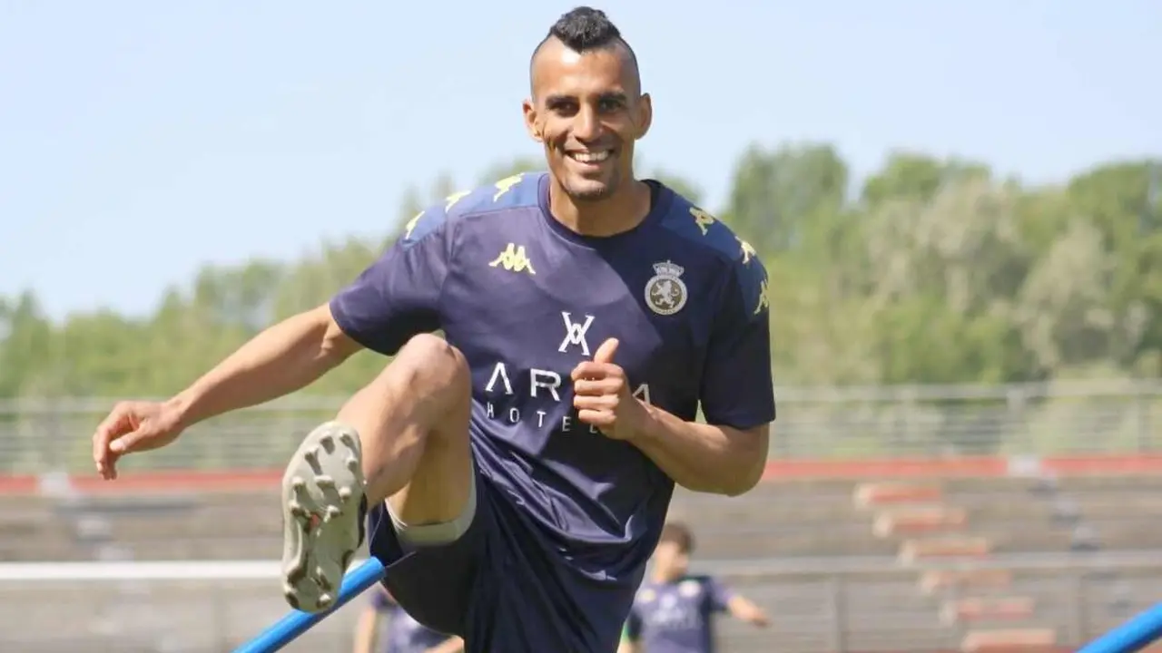 Victor, con su singular look, este martes.