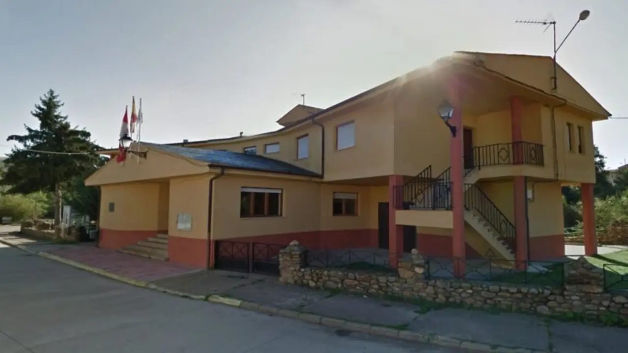 Imagen del Ayuntamiento de la localidad de Truchas.