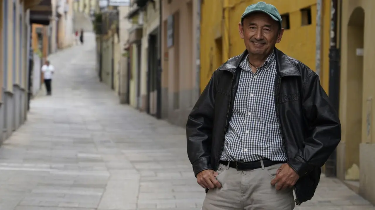 El escritor y gestor cultural José Tono Martínez, galardonado por la Liga de Asociaciones de Periodistas del Camino de Santiago Francés con el Premio Internacional Aymeric Picaud de Divulgación del Camino de Santiago. César Sánchez.