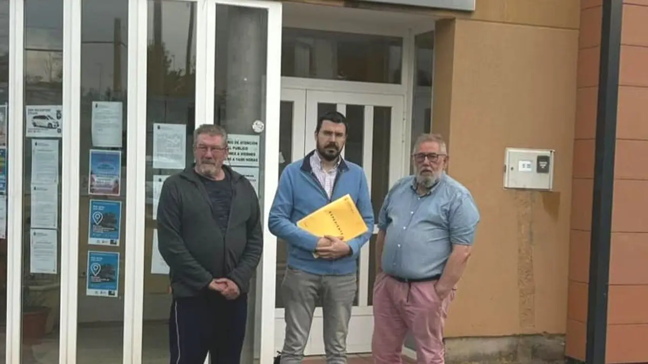 Imagen del grupo Popular de Santovenia de la Valdoncina.