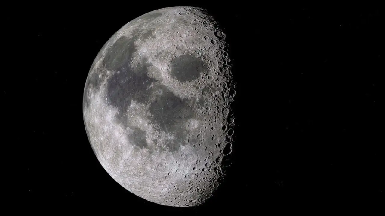 Imagen de la luna