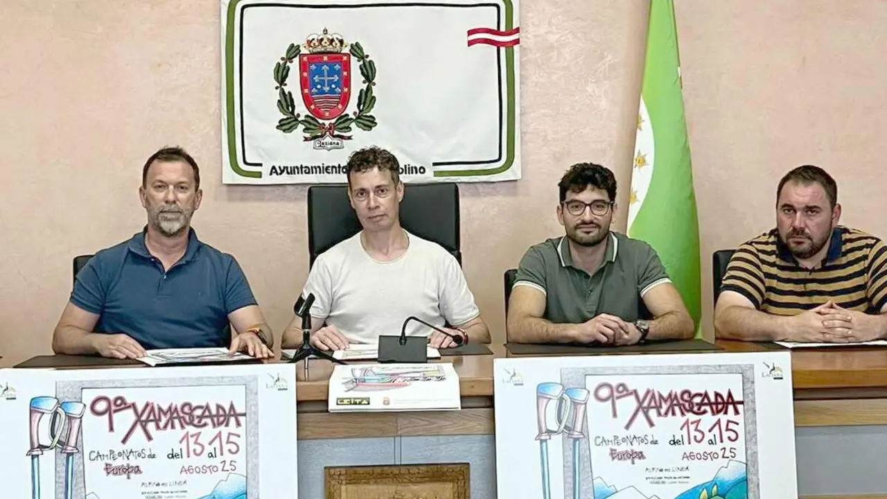 Un instante de la rueda de prensa para la presentación de la prueba.