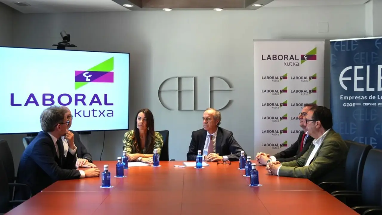 FELE y Laboral Kutxa suman esfuerzos por el desarrollo económico de León.
