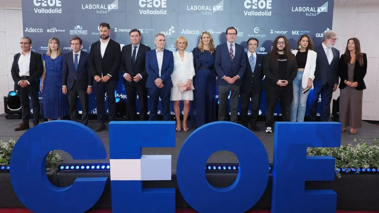 Gala de entrega de los Premios CEOE Valladolid. / R. VALTERO