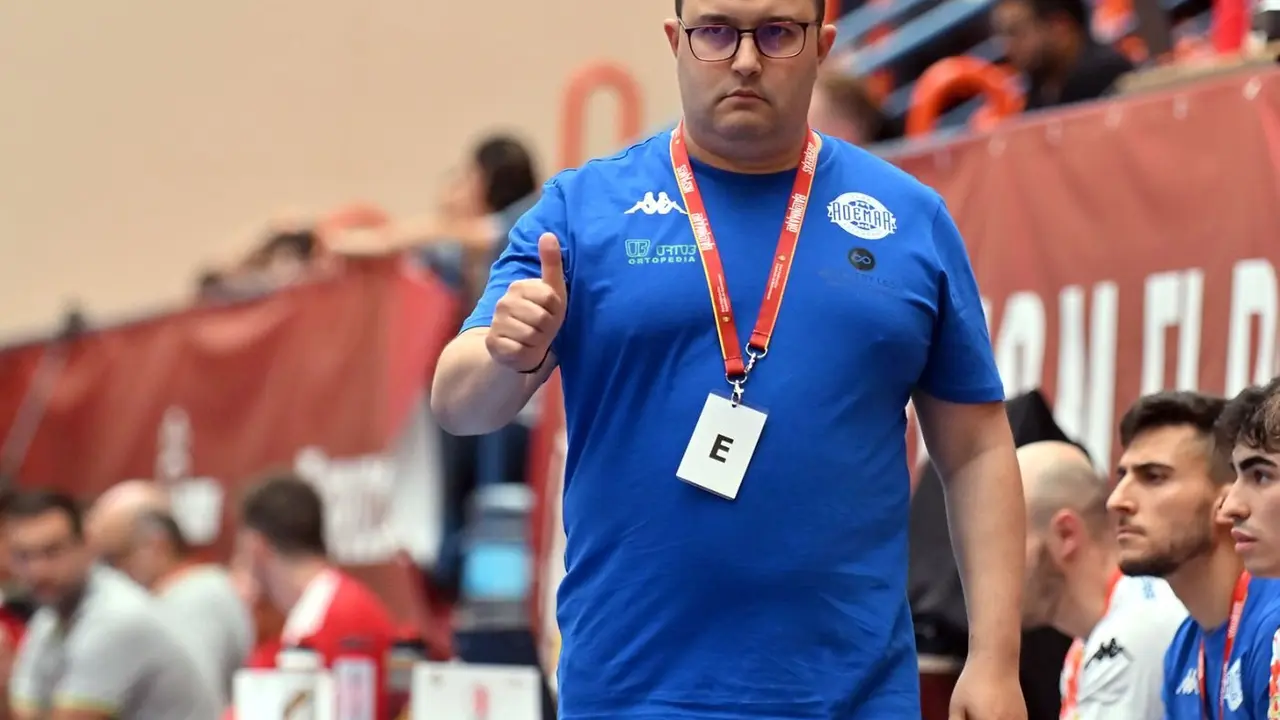 Dani Gordo, durante un partido del Abanca Ademar.