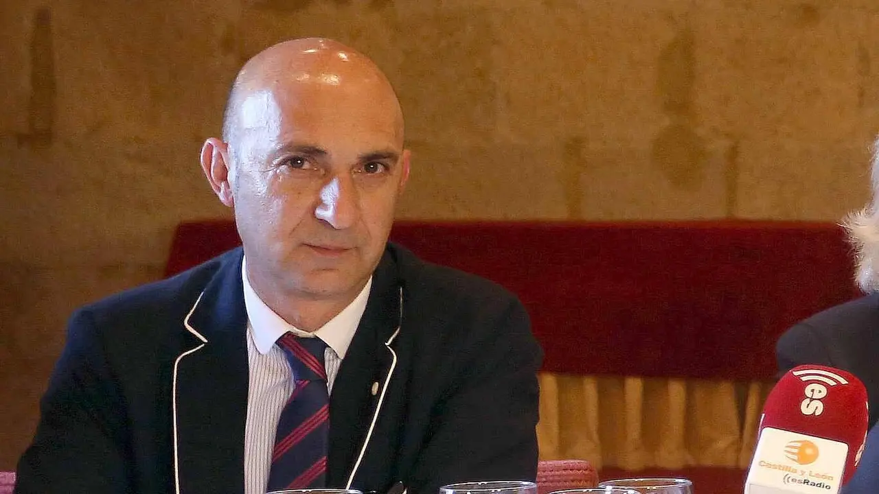 Juan Carlos Fernández, durante una rueda de prensa.