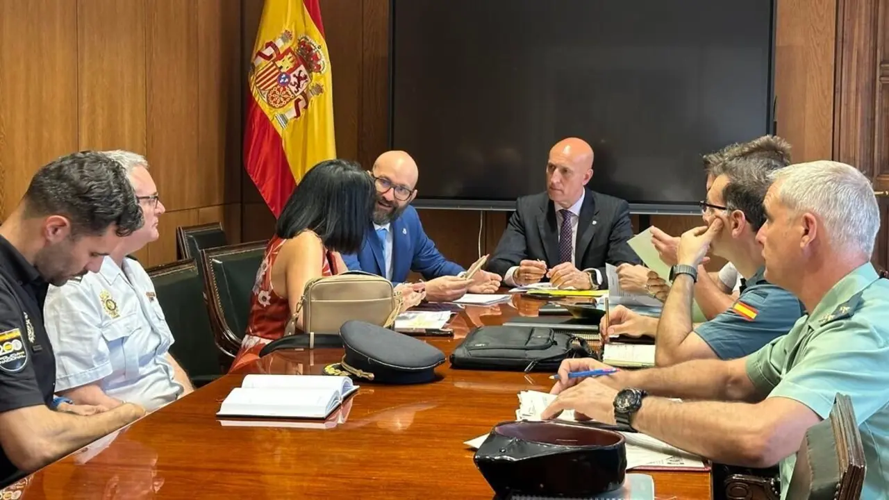 La Junta Local de Seguridad celebrada este miércoles en el Ayuntamiento para coordinar el dispositivo de las Fiestas de San Juan y San Pedro