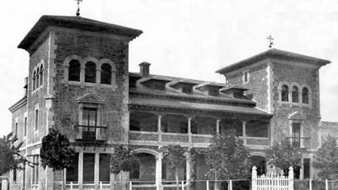 El Palacio de los Allende, en la localidad leonesa de Burón