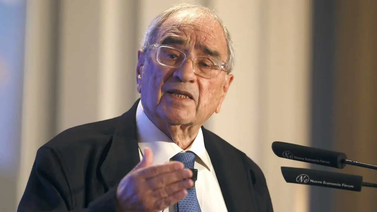Rodolfo Martín Villa, durante una intervención pública en su etapa como exministro.